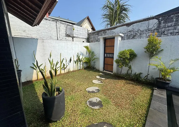 2br Rose With Swimming Pool